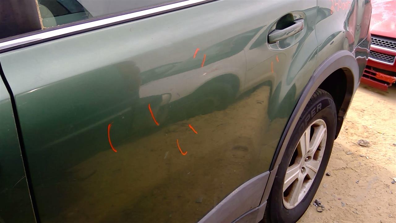 https://f005.backblazeb2.com/file/img-partshotlines-com/Inventory/SW52/Vehicle/19193_12.jpg