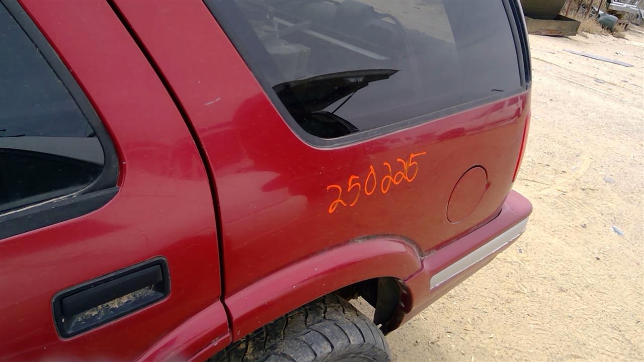 https://f005.backblazeb2.com/file/img-partshotlines-com/Inventory/SW52/Vehicle/19194_12.jpg