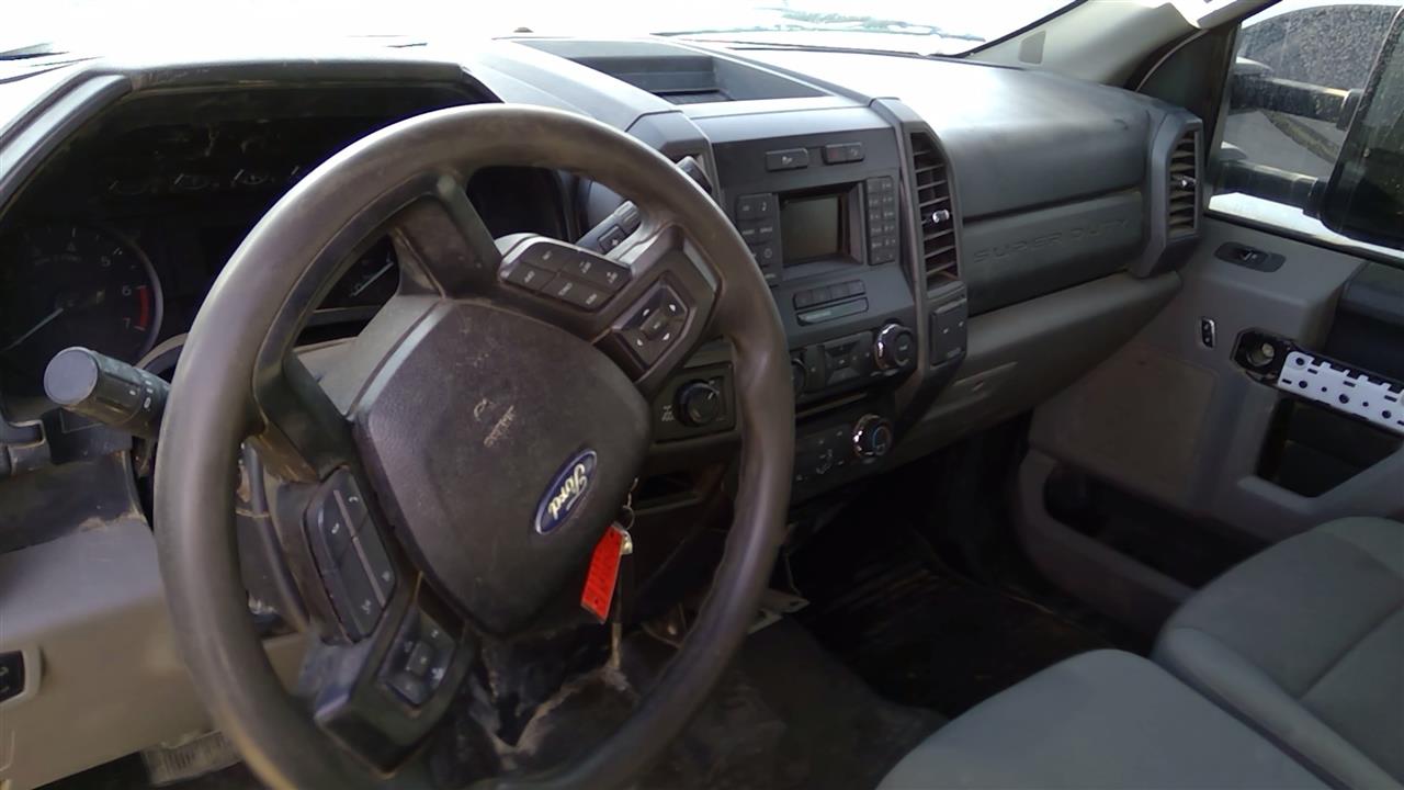 https://f005.backblazeb2.com/file/img-partshotlines-com/Inventory/SW52/Vehicle/19202_04.jpg