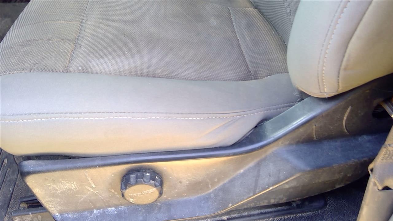 https://f005.backblazeb2.com/file/img-partshotlines-com/Inventory/SW52/Vehicle/19202_06.jpg