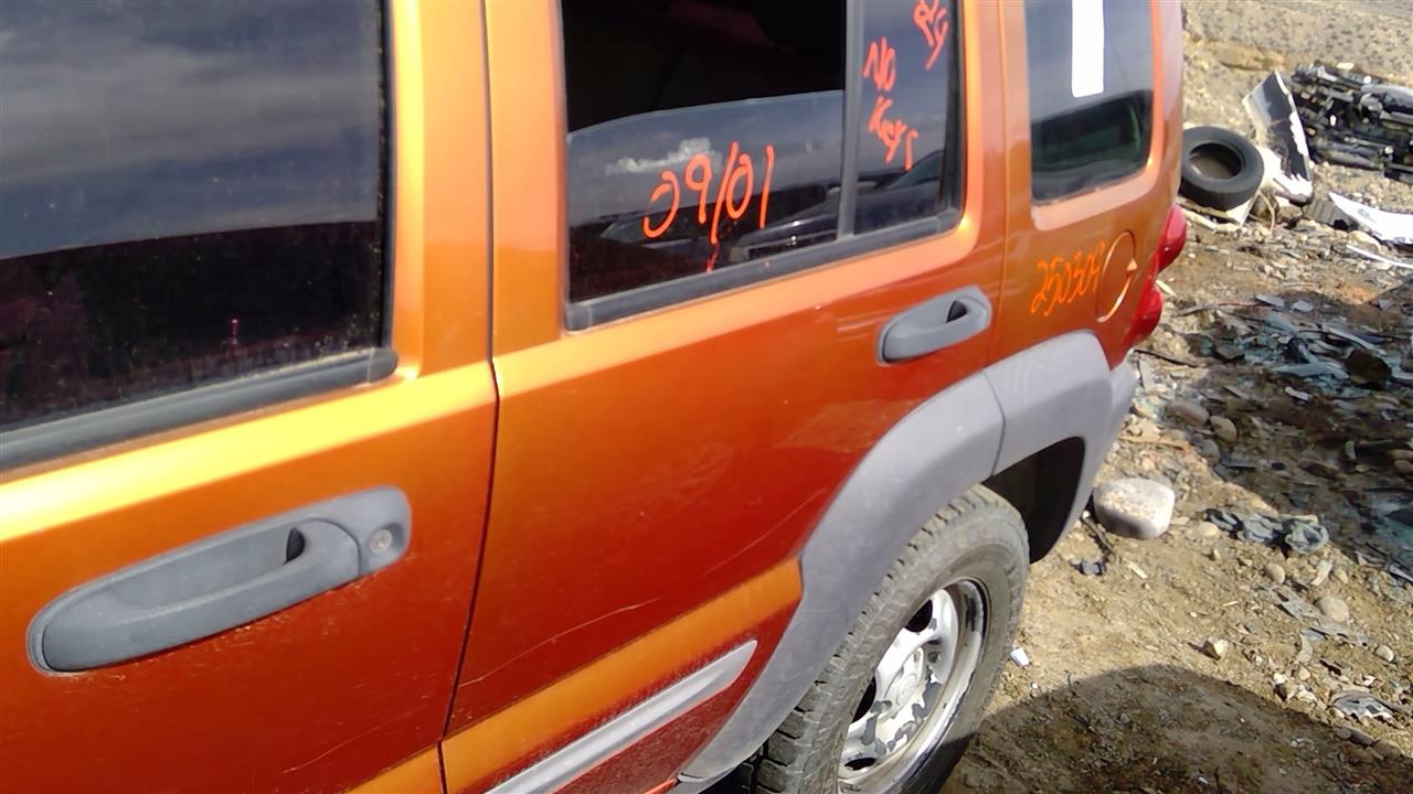 https://f005.backblazeb2.com/file/img-partshotlines-com/Inventory/SW52/Vehicle/19282_11.jpg