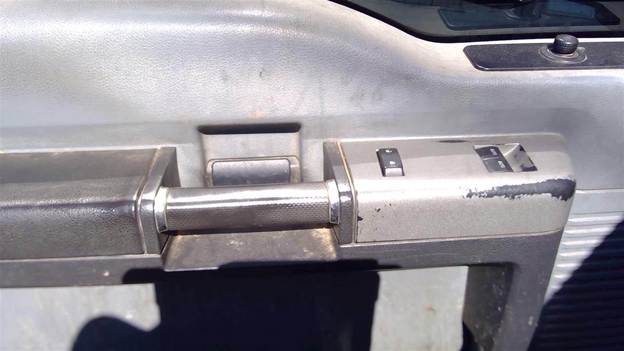 https://f005.backblazeb2.com/file/img-partshotlines-com/Inventory/SW52/Vehicle/19287_02.jpg