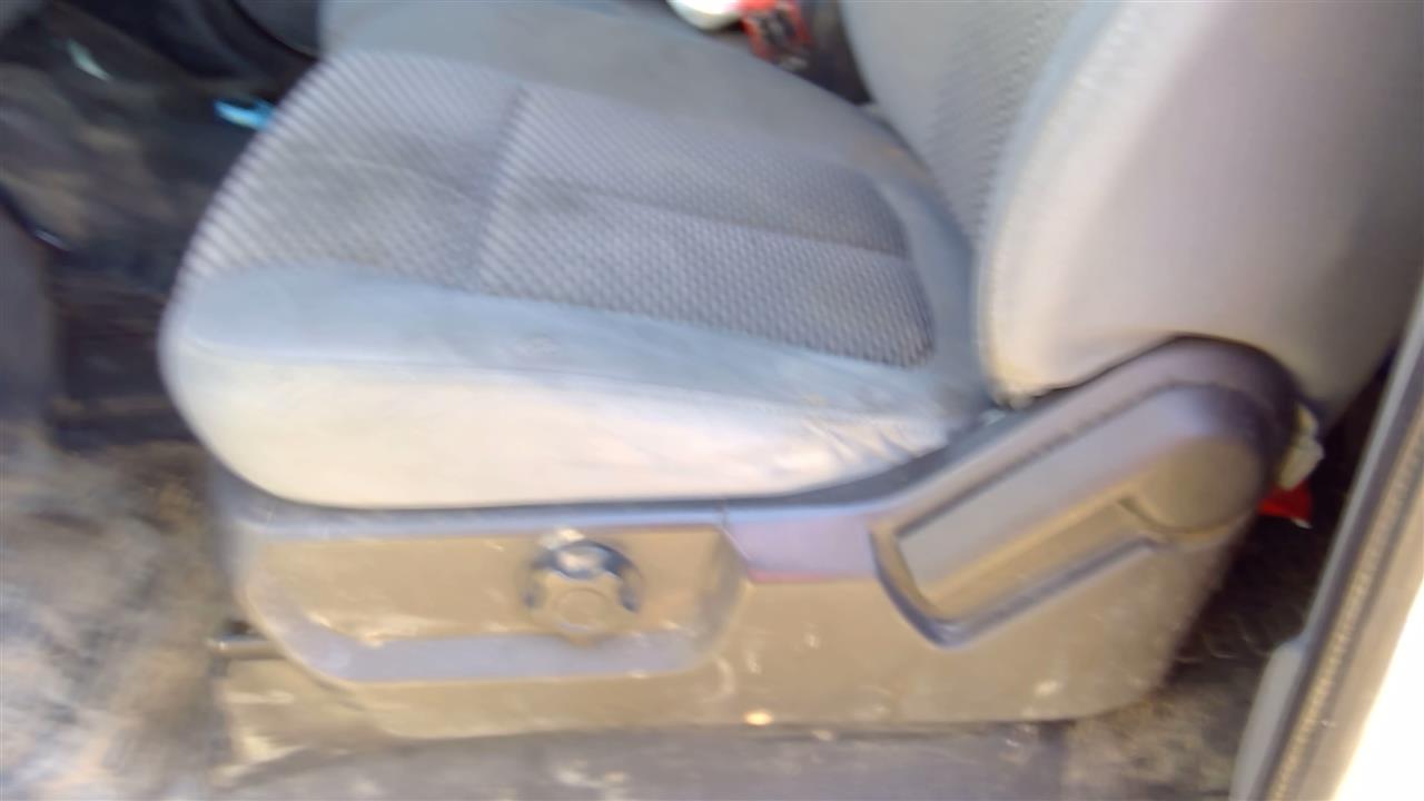 https://f005.backblazeb2.com/file/img-partshotlines-com/Inventory/SW52/Vehicle/19287_04.jpg
