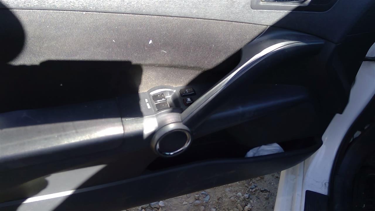 https://f005.backblazeb2.com/file/img-partshotlines-com/Inventory/SW52/Vehicle/19294_02.jpg