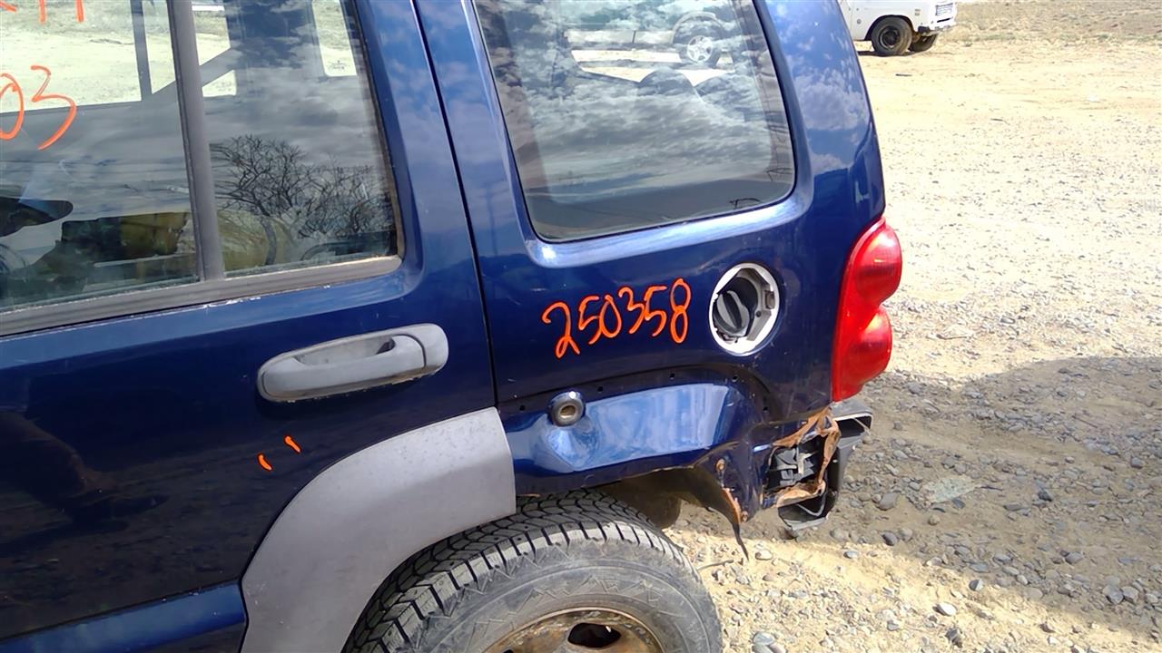 https://f005.backblazeb2.com/file/img-partshotlines-com/Inventory/SW52/Vehicle/19332_13.jpg