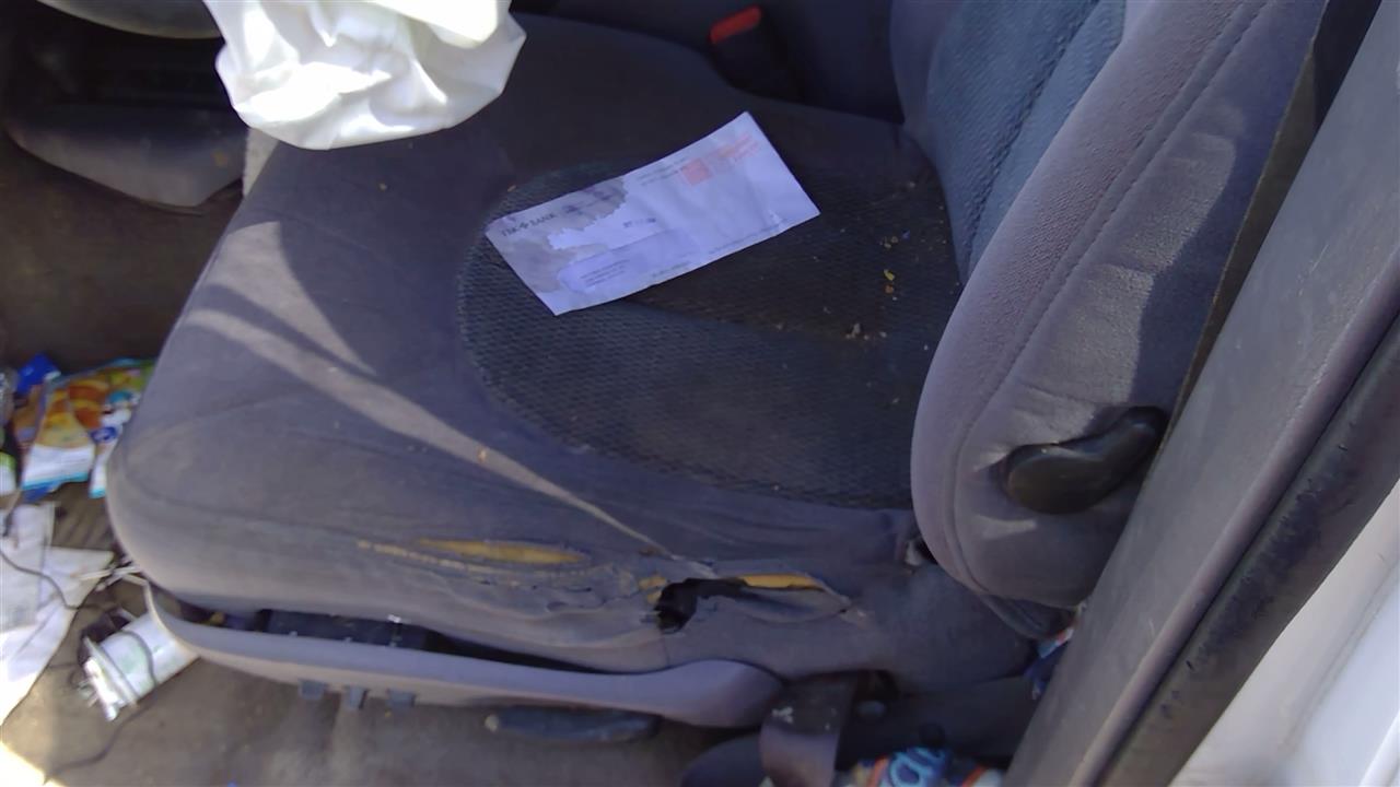 https://f005.backblazeb2.com/file/img-partshotlines-com/Inventory/SW52/Vehicle/19335_03.jpg