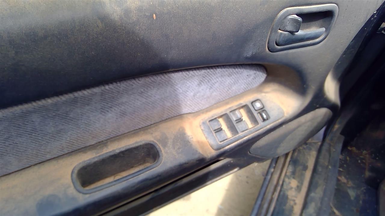https://f005.backblazeb2.com/file/img-partshotlines-com/Inventory/SW52/Vehicle/19338_02.jpg