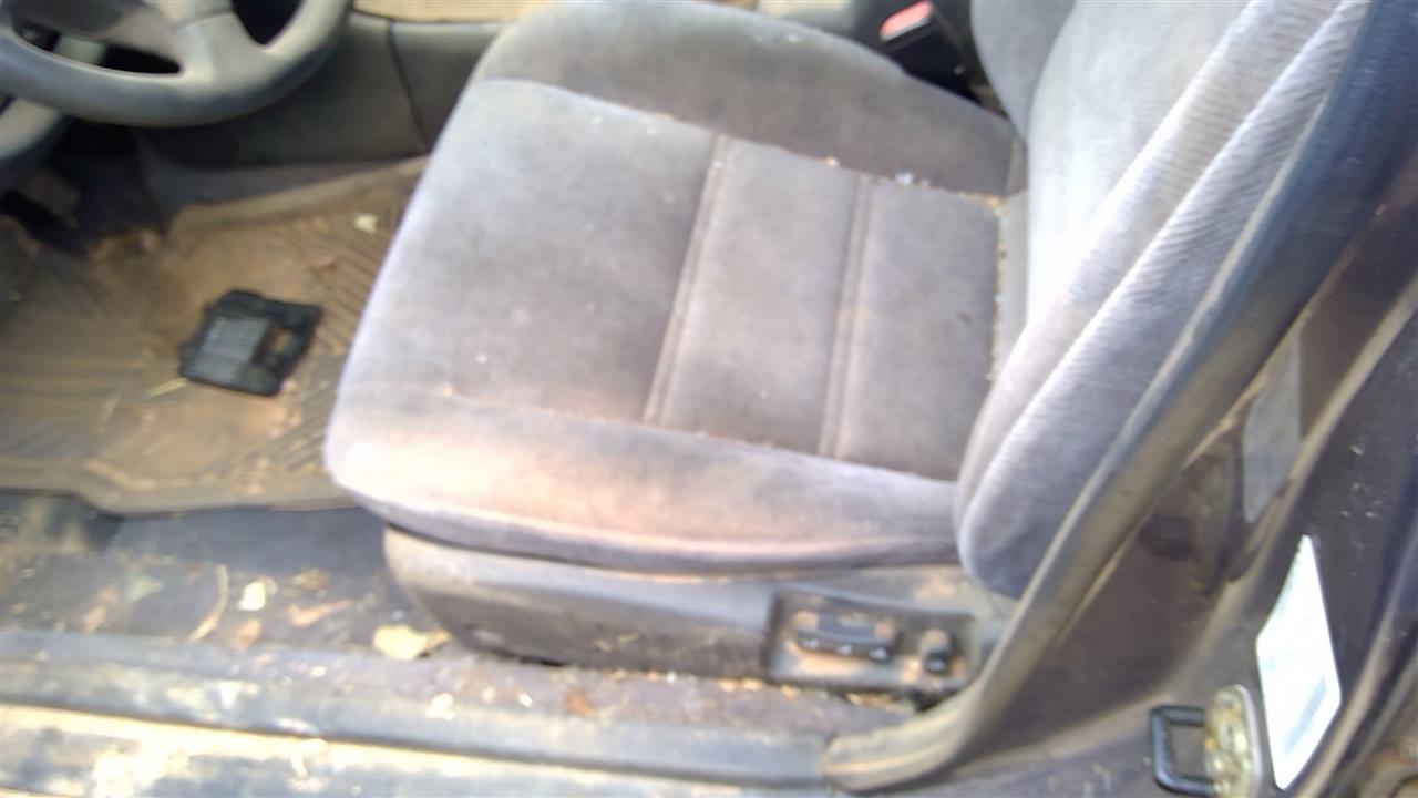https://f005.backblazeb2.com/file/img-partshotlines-com/Inventory/SW52/Vehicle/19338_03.jpg