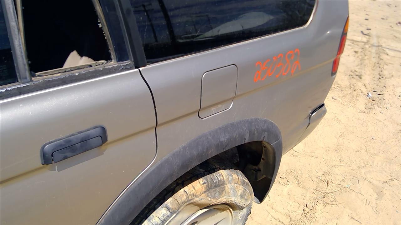https://f005.backblazeb2.com/file/img-partshotlines-com/Inventory/SW52/Vehicle/19356_12.jpg