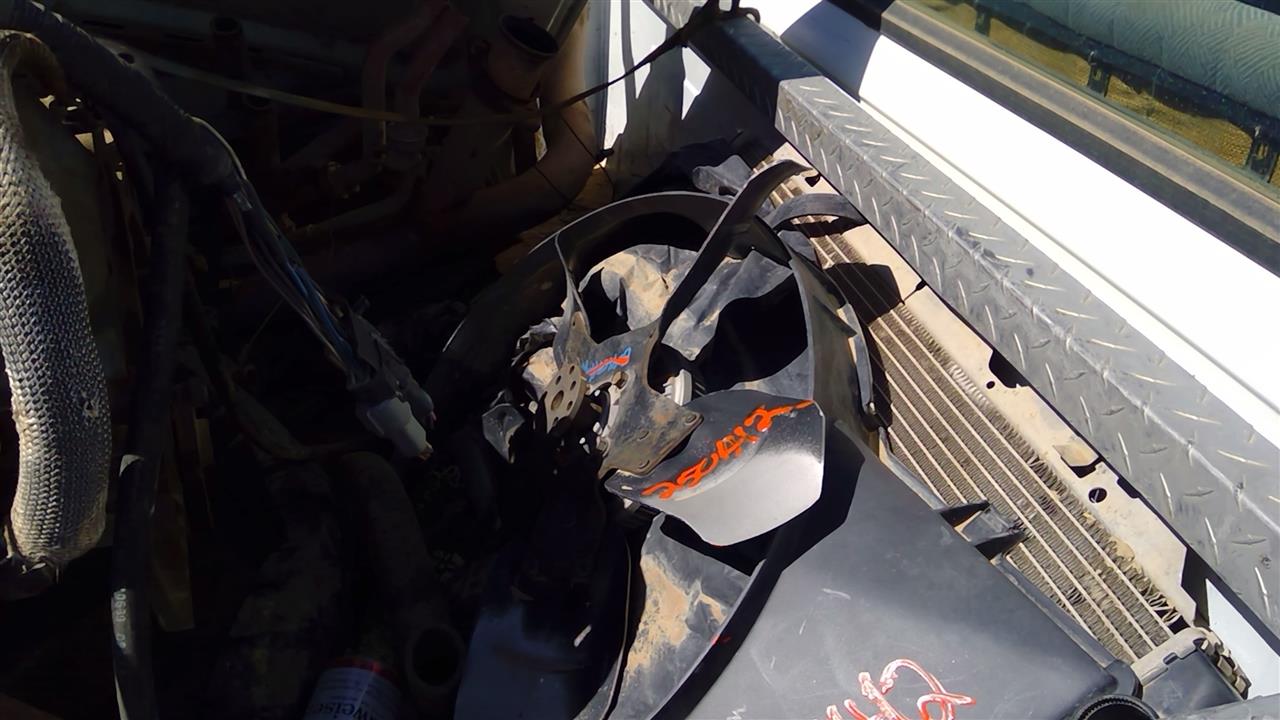 https://f005.backblazeb2.com/file/img-partshotlines-com/Inventory/SW52/Vehicle/19387_13.jpg