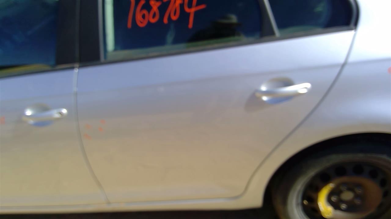 https://f005.backblazeb2.com/file/img-partshotlines-com/Inventory/SW52/Vehicle/19390_11.jpg