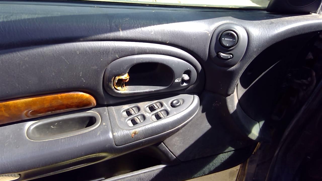 https://f005.backblazeb2.com/file/img-partshotlines-com/Inventory/SW52/Vehicle/19392_02.jpg