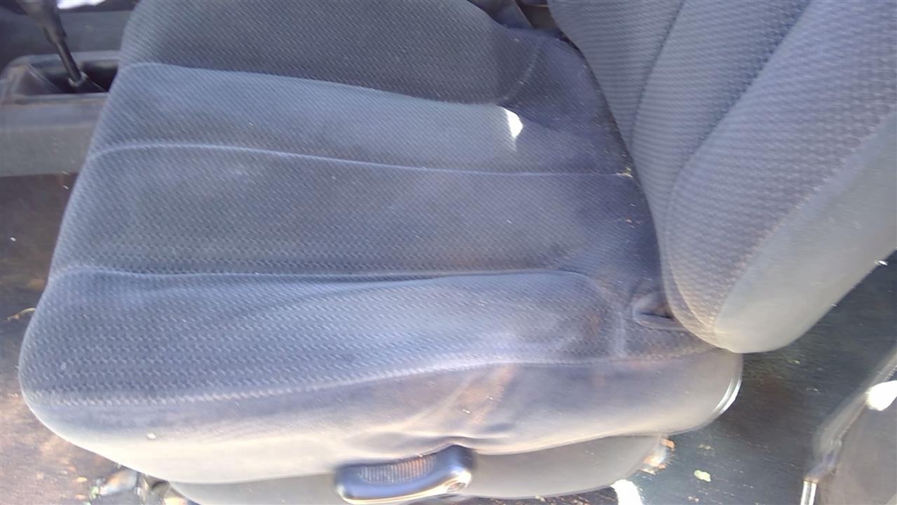 https://f005.backblazeb2.com/file/img-partshotlines-com/Inventory/SW52/Vehicle/19404_03.jpg