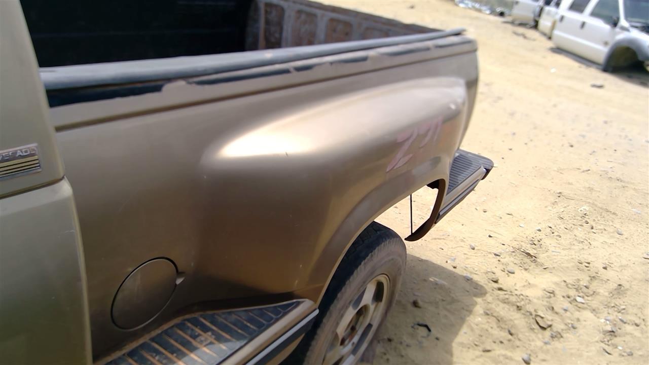 https://f005.backblazeb2.com/file/img-partshotlines-com/Inventory/SW52/Vehicle/19405_12.jpg