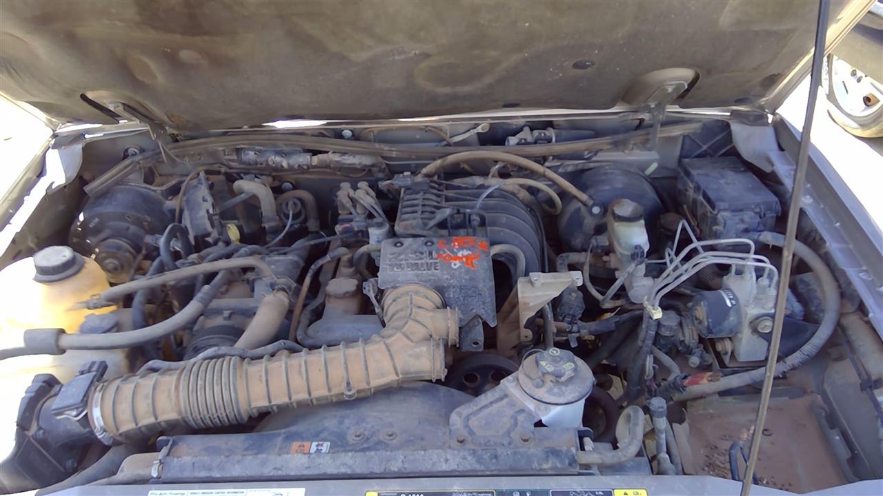 https://f005.backblazeb2.com/file/img-partshotlines-com/Inventory/SW52/Vehicle/19432_05.jpg