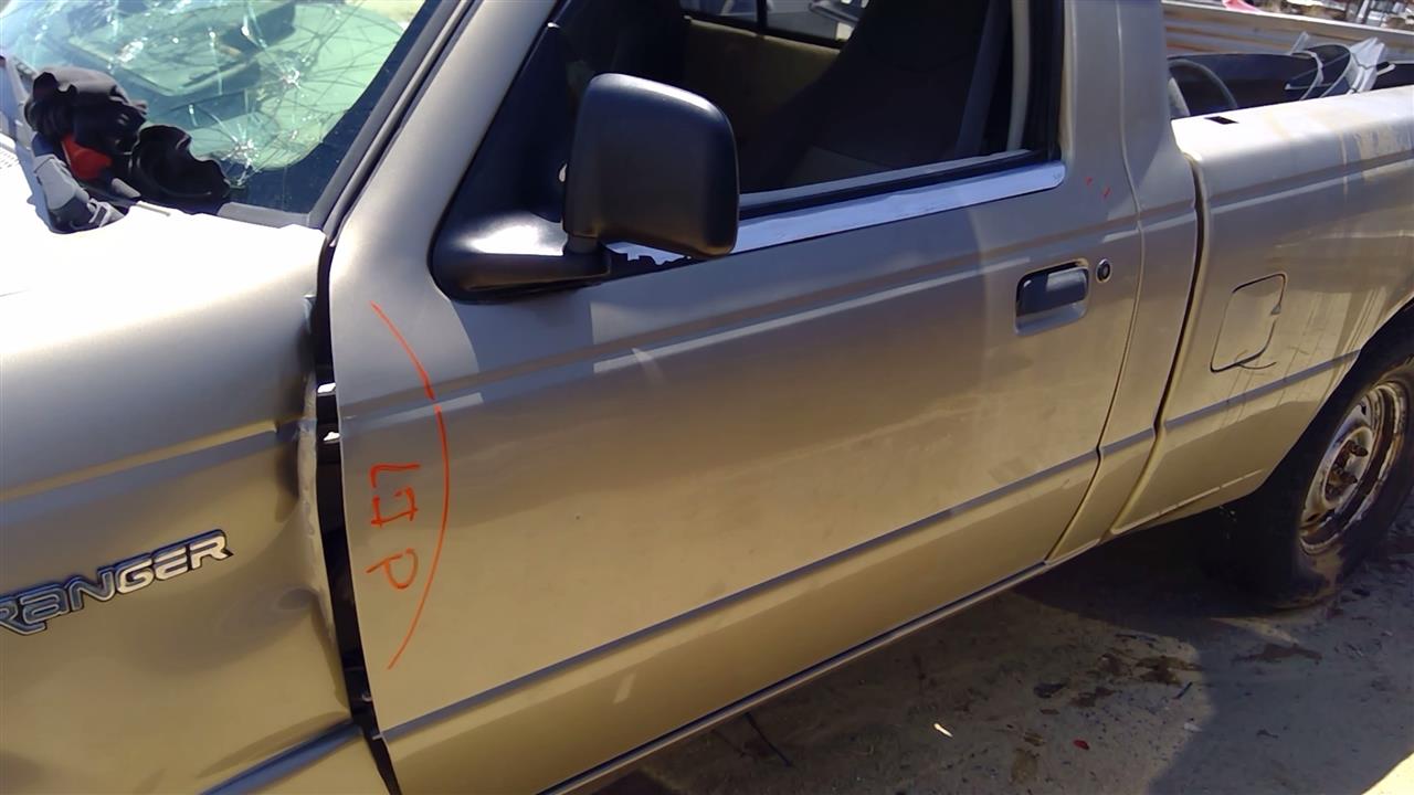 https://f005.backblazeb2.com/file/img-partshotlines-com/Inventory/SW52/Vehicle/19432_10.jpg