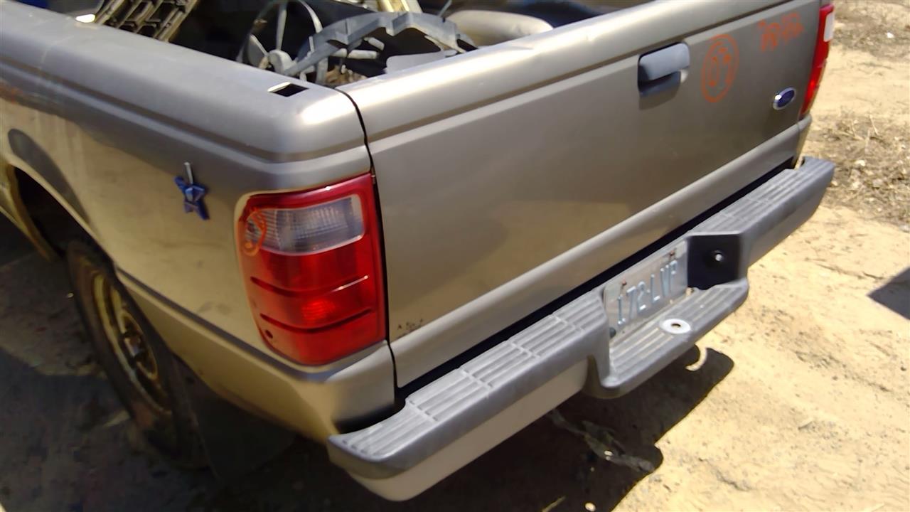 https://f005.backblazeb2.com/file/img-partshotlines-com/Inventory/SW52/Vehicle/19432_13.jpg