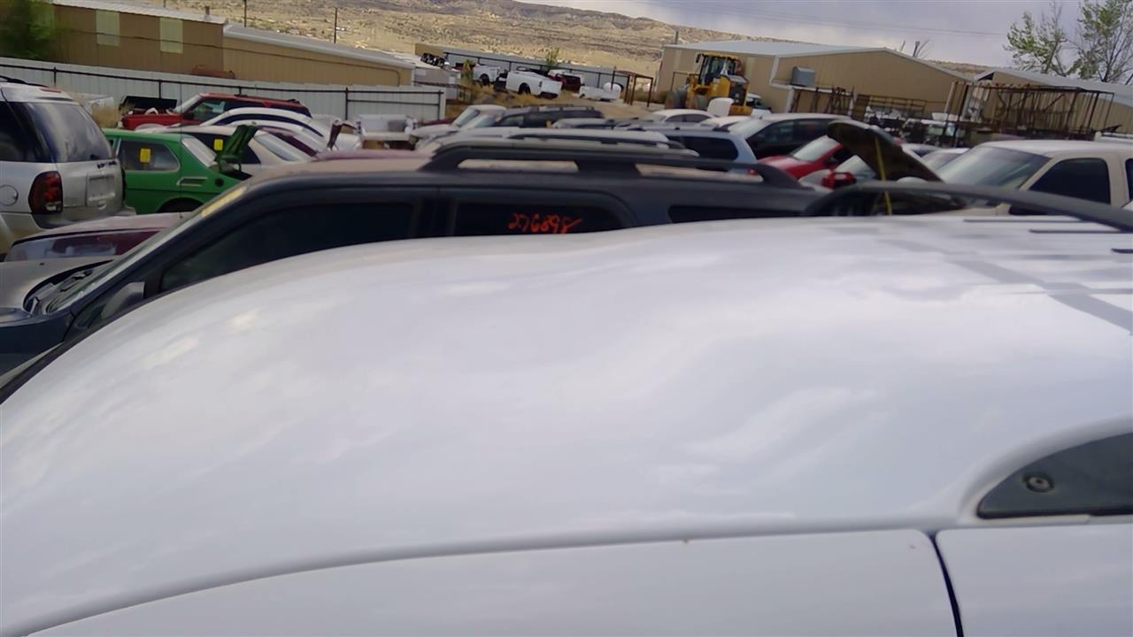 https://f005.backblazeb2.com/file/img-partshotlines-com/Inventory/SW52/Vehicle/19438_04.jpg
