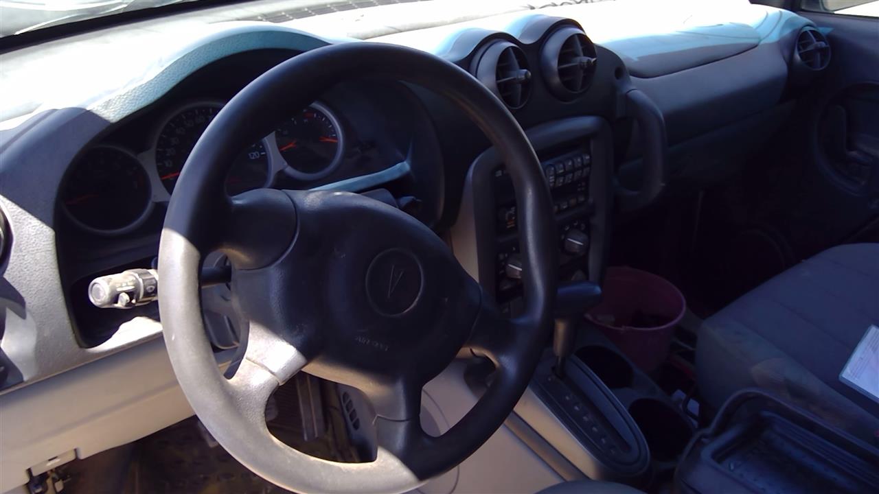 https://f005.backblazeb2.com/file/img-partshotlines-com/Inventory/SW52/Vehicle/19449_02.jpg