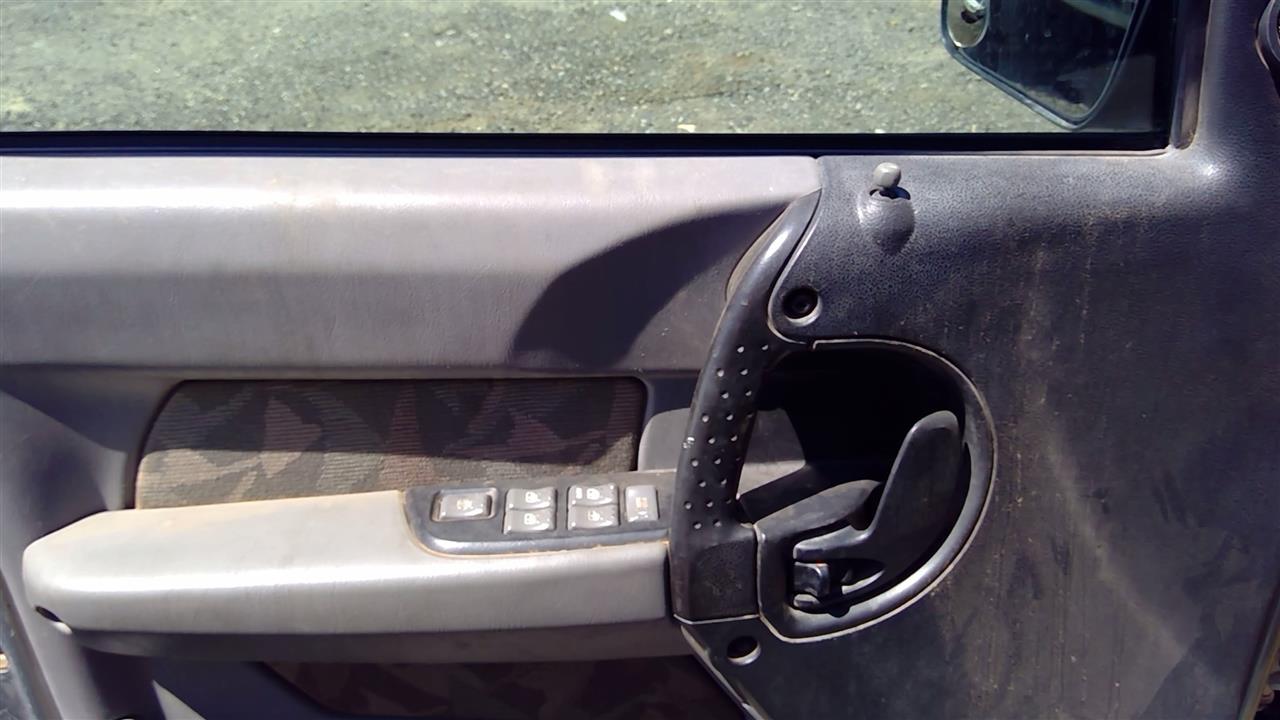 https://f005.backblazeb2.com/file/img-partshotlines-com/Inventory/SW52/Vehicle/19449_03.jpg