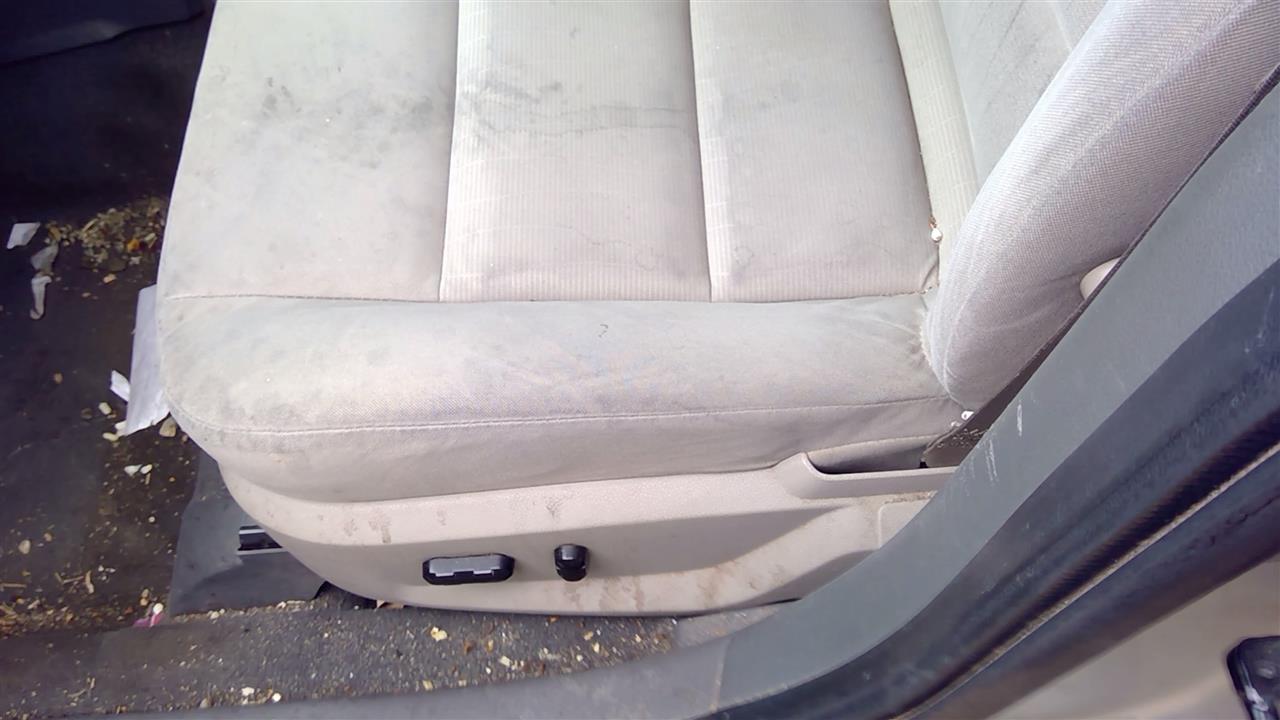 https://f005.backblazeb2.com/file/img-partshotlines-com/Inventory/SW52/Vehicle/19451_03.jpg