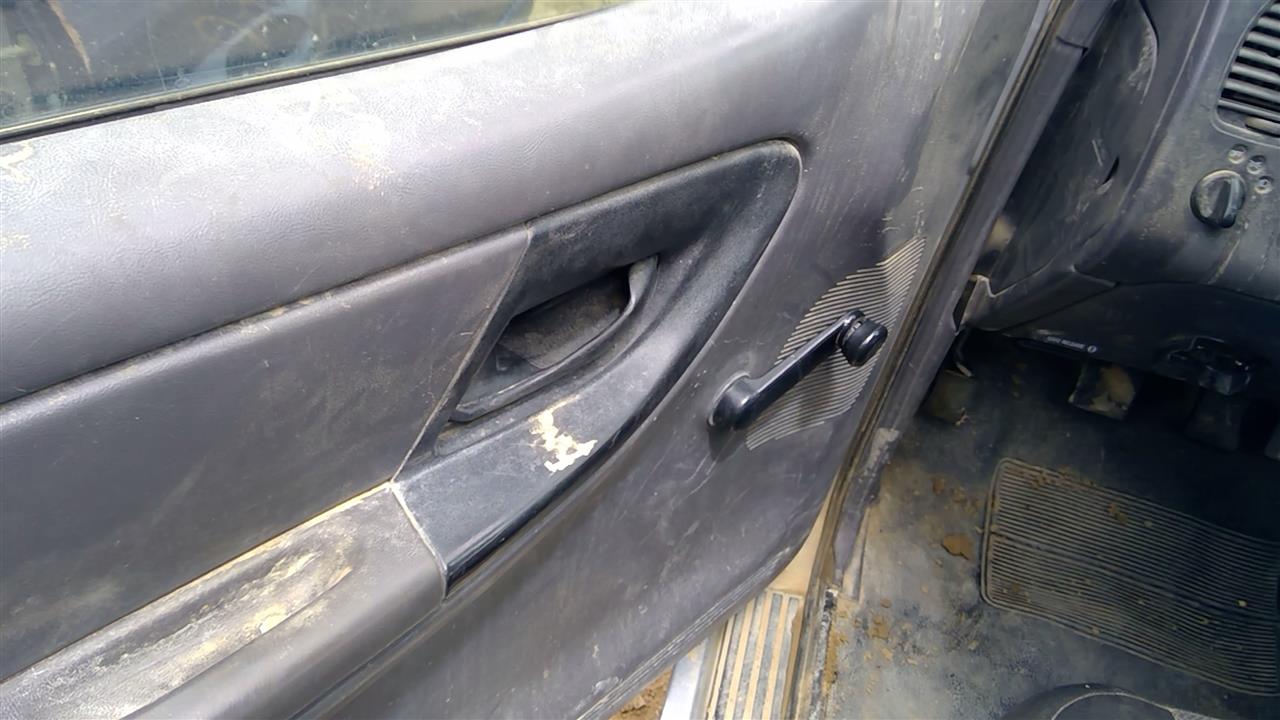 https://f005.backblazeb2.com/file/img-partshotlines-com/Inventory/SW52/Vehicle/19458_02.jpg