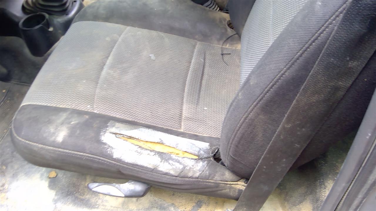 https://f005.backblazeb2.com/file/img-partshotlines-com/Inventory/SW52/Vehicle/19458_03.jpg