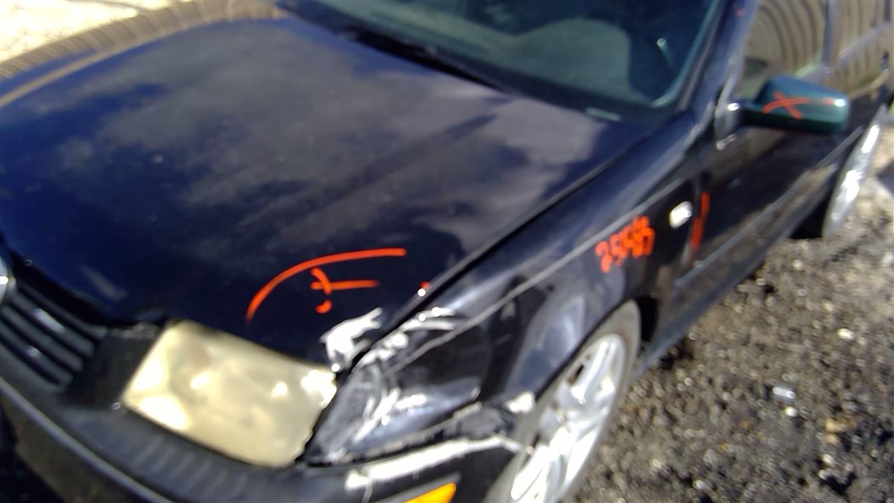 https://f005.backblazeb2.com/file/img-partshotlines-com/Inventory/SW52/Vehicle/19463_08.jpg