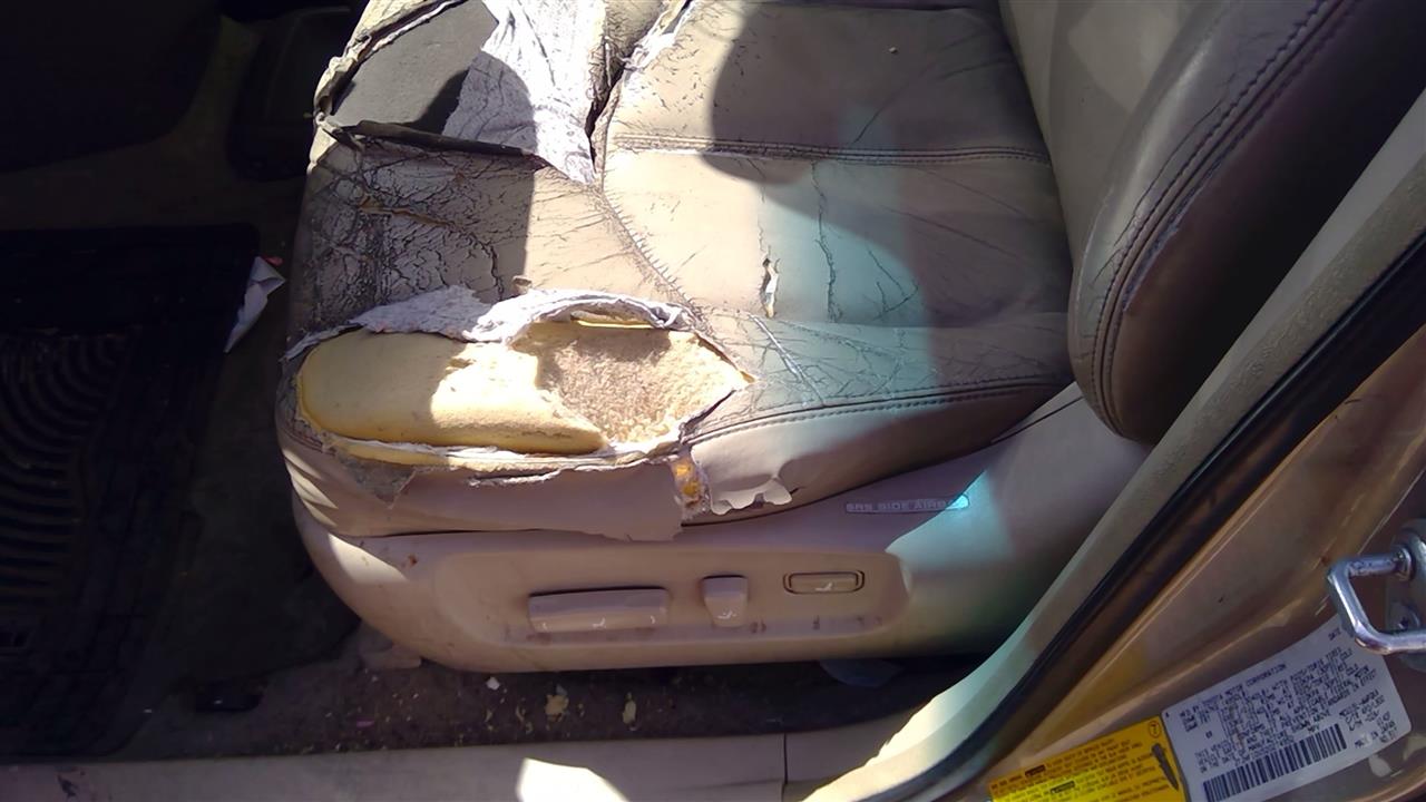 https://f005.backblazeb2.com/file/img-partshotlines-com/Inventory/SW52/Vehicle/19464_03.jpg