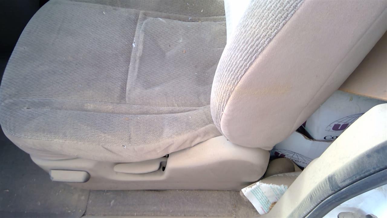 https://f005.backblazeb2.com/file/img-partshotlines-com/Inventory/SW52/Vehicle/19469_03.jpg
