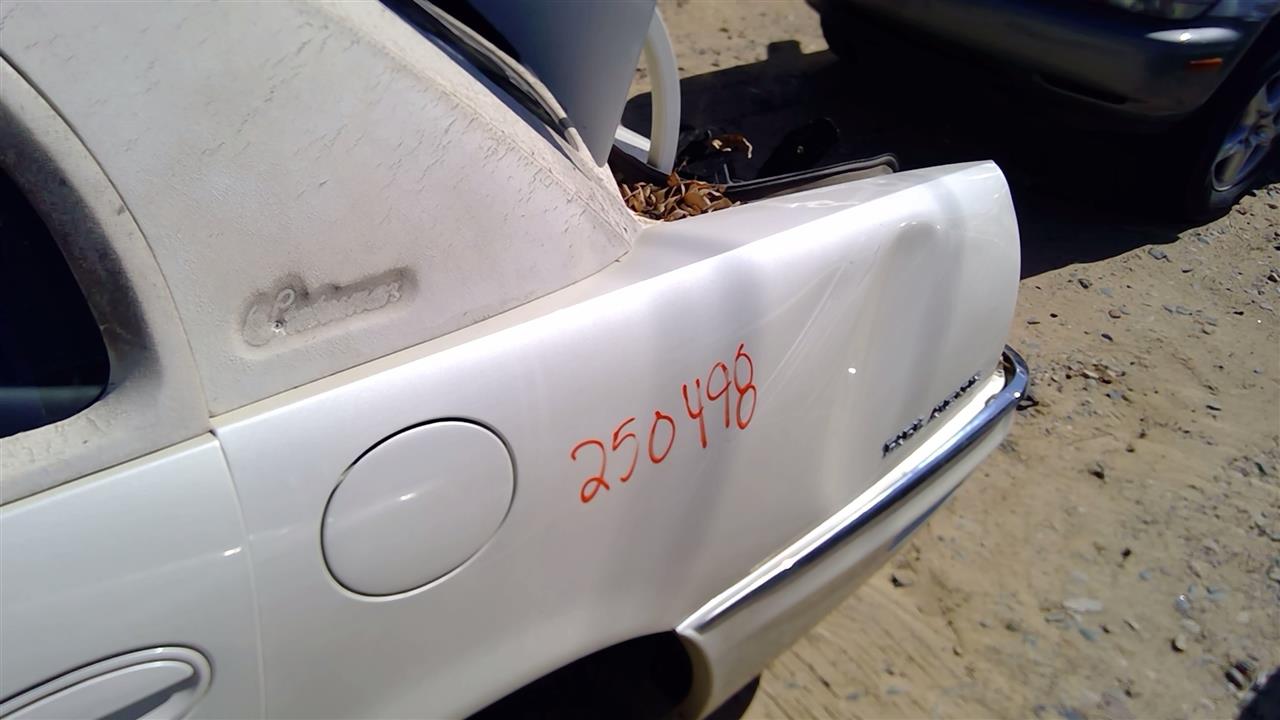 https://f005.backblazeb2.com/file/img-partshotlines-com/Inventory/SW52/Vehicle/19479_13.jpg