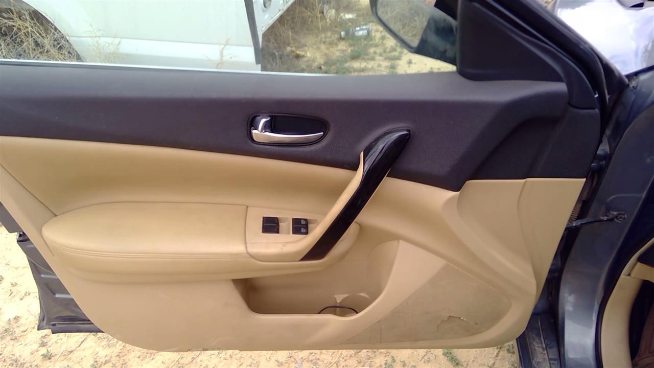 https://f005.backblazeb2.com/file/img-partshotlines-com/Inventory/SW52/Vehicle/19495_02.jpg