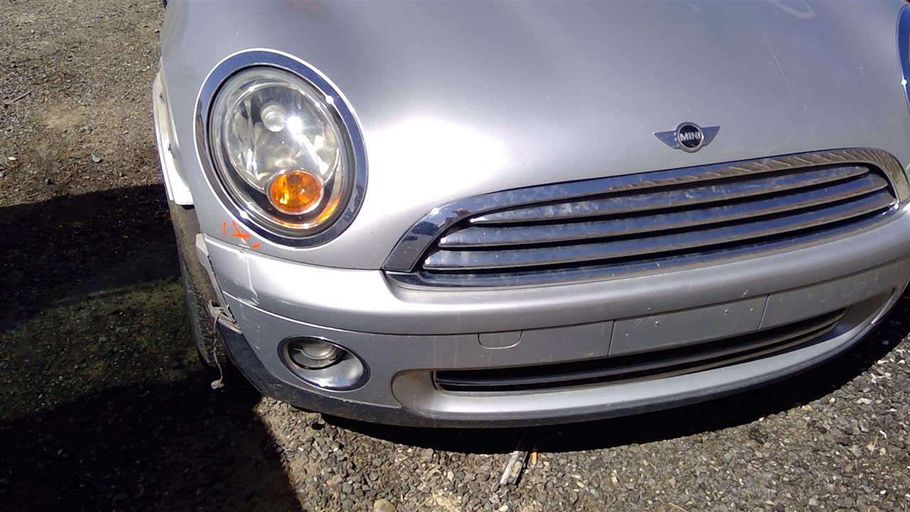 https://f005.backblazeb2.com/file/img-partshotlines-com/Inventory/SW52/Vehicle/19500_03.jpg