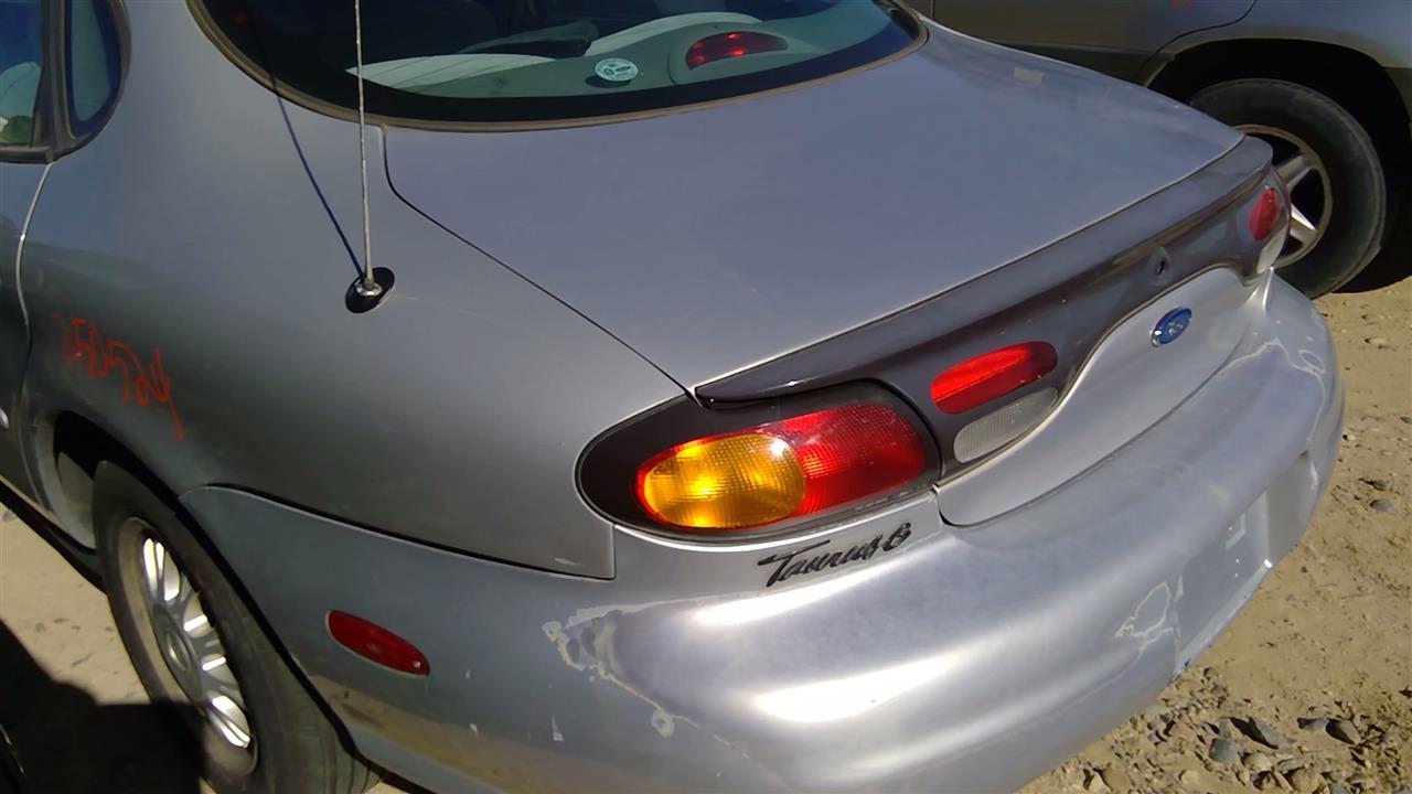 https://f005.backblazeb2.com/file/img-partshotlines-com/Inventory/SW52/Vehicle/19506_13.jpg