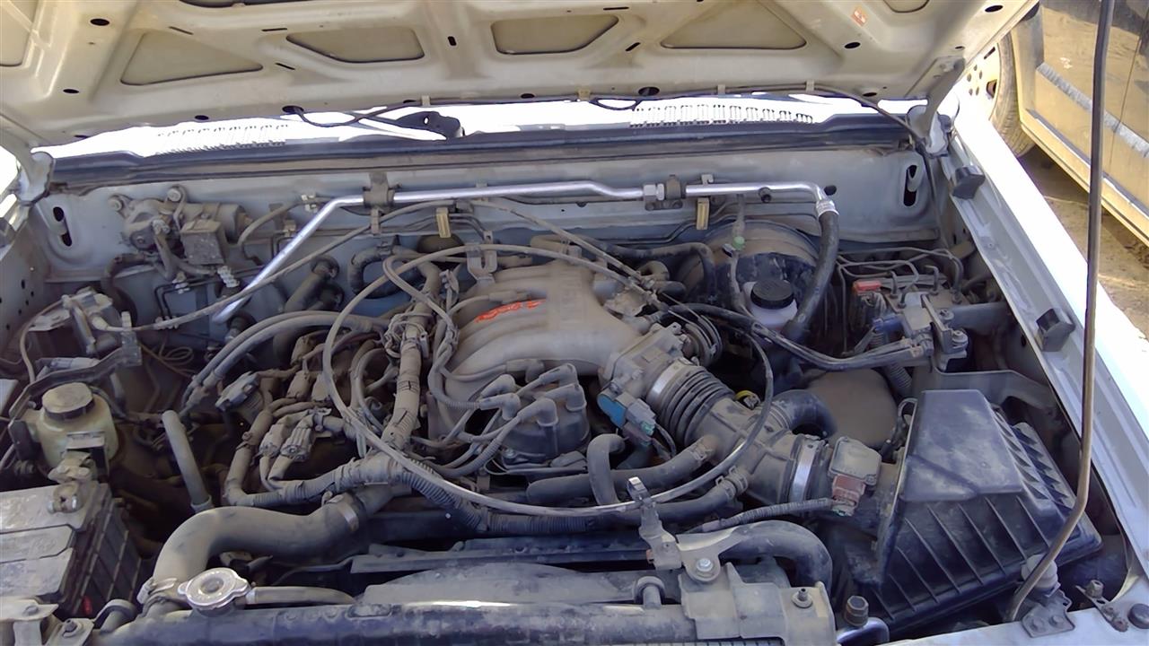 https://f005.backblazeb2.com/file/img-partshotlines-com/Inventory/SW52/Vehicle/19521_05.jpg