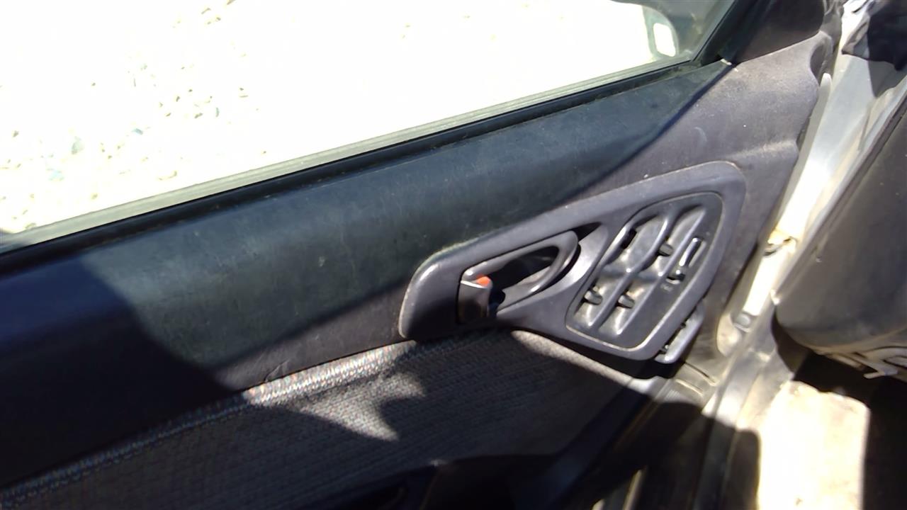 https://f005.backblazeb2.com/file/img-partshotlines-com/Inventory/SW52/Vehicle/19528_02.jpg