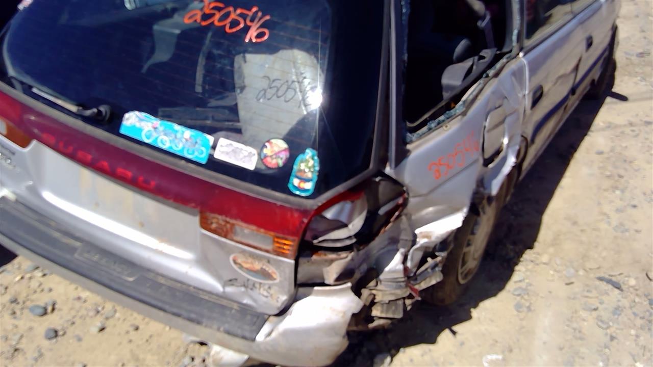 https://f005.backblazeb2.com/file/img-partshotlines-com/Inventory/SW52/Vehicle/19528_13.jpg