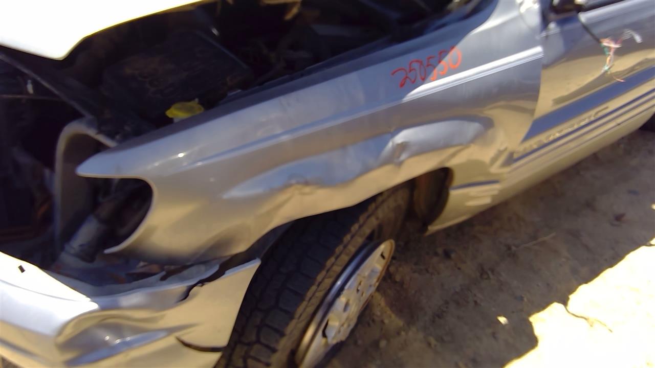 https://f005.backblazeb2.com/file/img-partshotlines-com/Inventory/SW52/Vehicle/19532_08.jpg