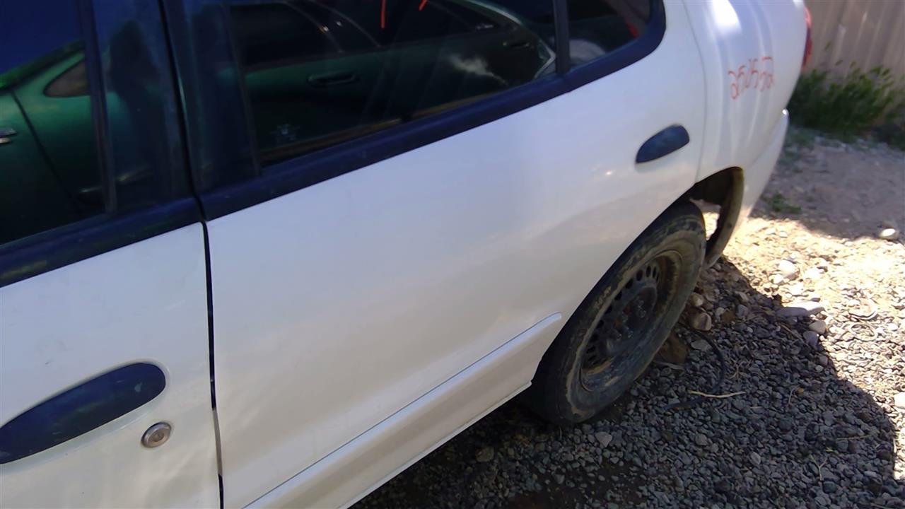 https://f005.backblazeb2.com/file/img-partshotlines-com/Inventory/SW52/Vehicle/19534_12.jpg
