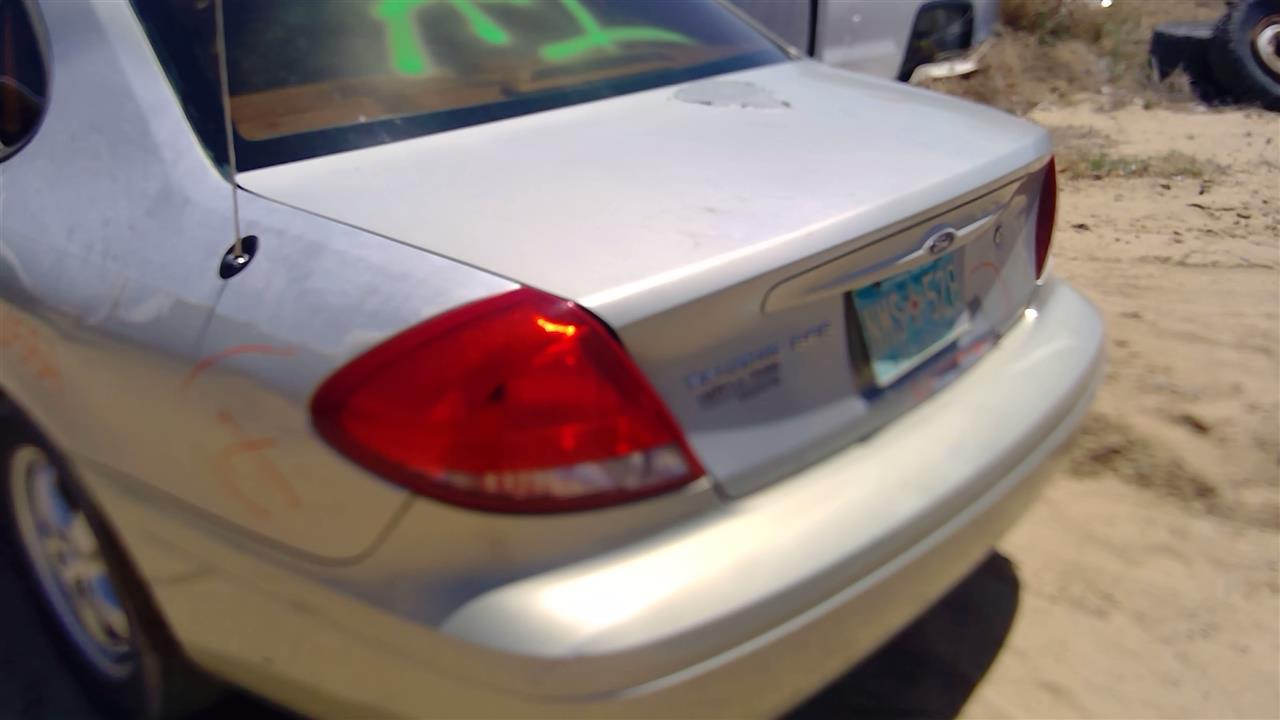 https://f005.backblazeb2.com/file/img-partshotlines-com/Inventory/SW52/Vehicle/19536_13.jpg