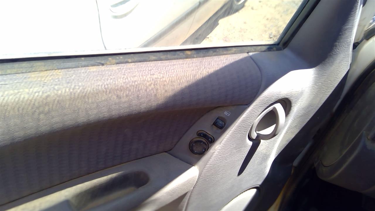 https://f005.backblazeb2.com/file/img-partshotlines-com/Inventory/SW52/Vehicle/19544_02.jpg