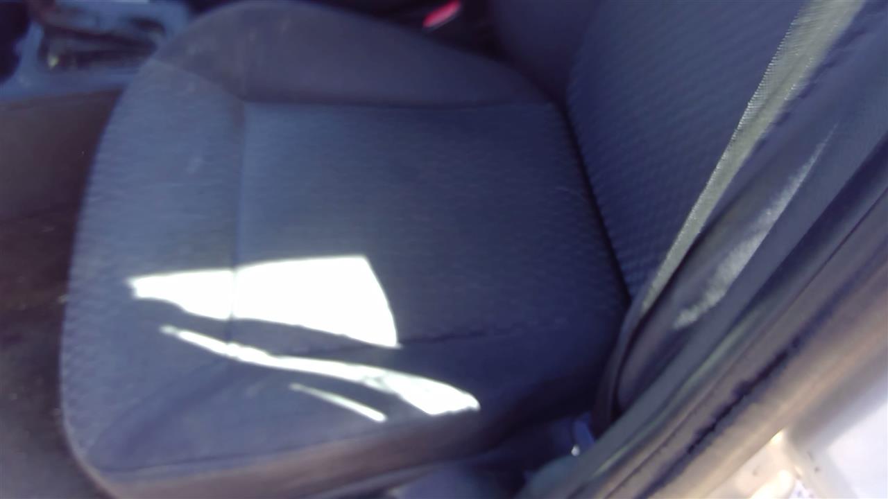 https://f005.backblazeb2.com/file/img-partshotlines-com/Inventory/SW52/Vehicle/19550_04.jpg