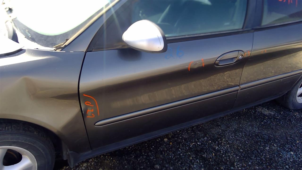 https://f005.backblazeb2.com/file/img-partshotlines-com/Inventory/SW52/Vehicle/19557_11.jpg