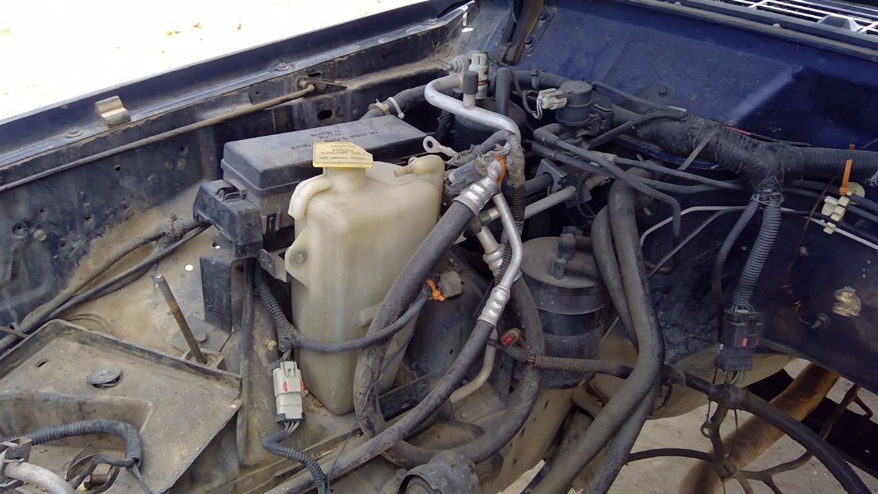 https://f005.backblazeb2.com/file/img-partshotlines-com/Inventory/SW52/Vehicle/19569_12.jpg