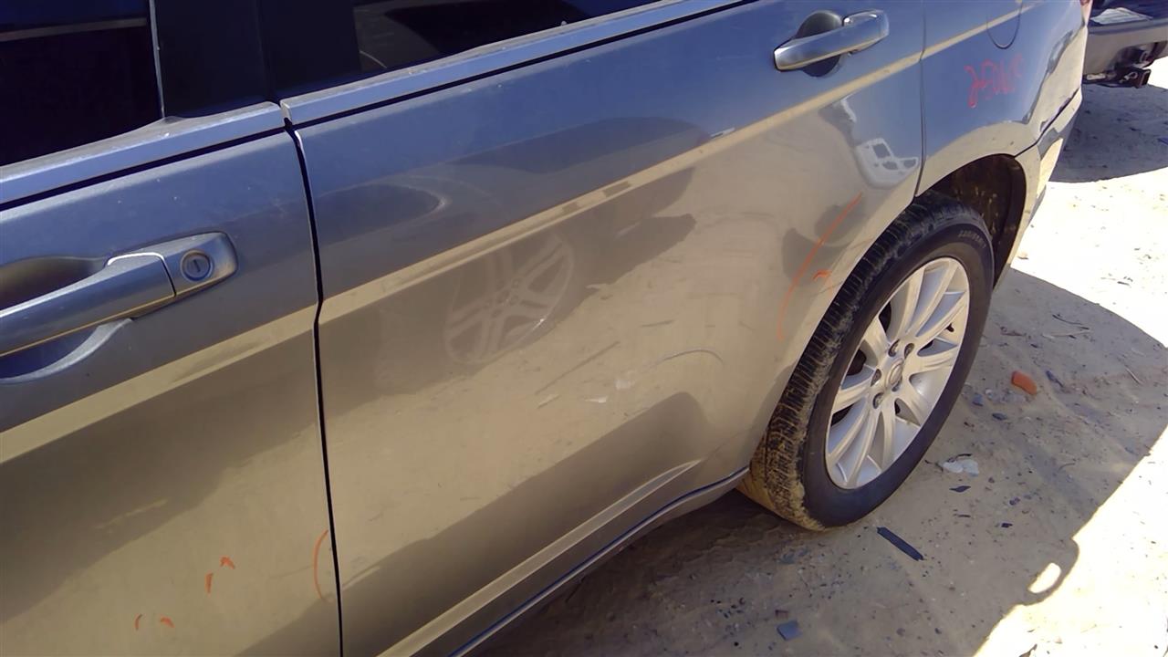 https://f005.backblazeb2.com/file/img-partshotlines-com/Inventory/SW52/Vehicle/19598_12.jpg