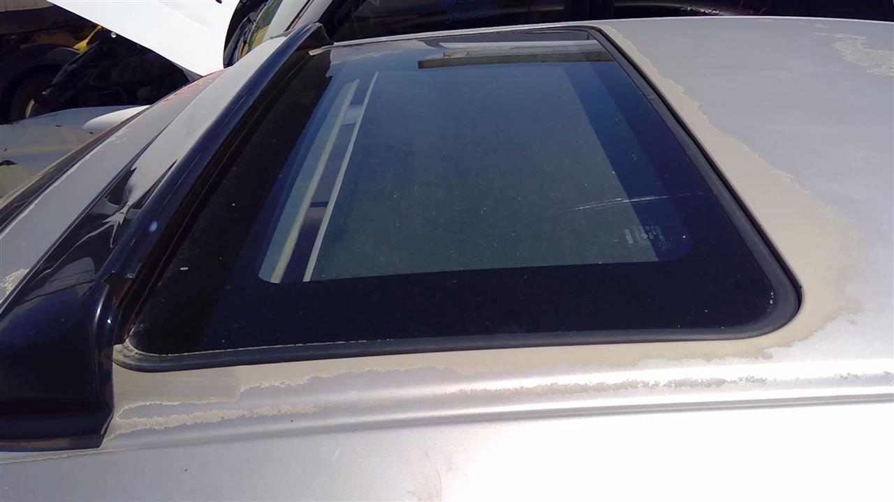https://f005.backblazeb2.com/file/img-partshotlines-com/Inventory/SW52/Vehicle/19599_04.jpg