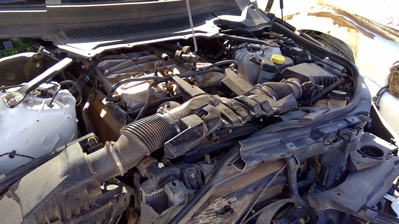 https://f005.backblazeb2.com/file/img-partshotlines-com/Inventory/SW52/Vehicle/19606_06.jpg