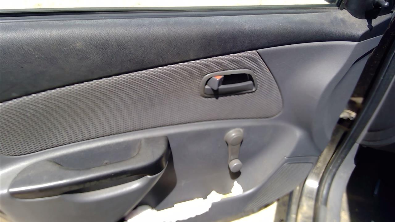 https://f005.backblazeb2.com/file/img-partshotlines-com/Inventory/SW52/Vehicle/19630_02.jpg