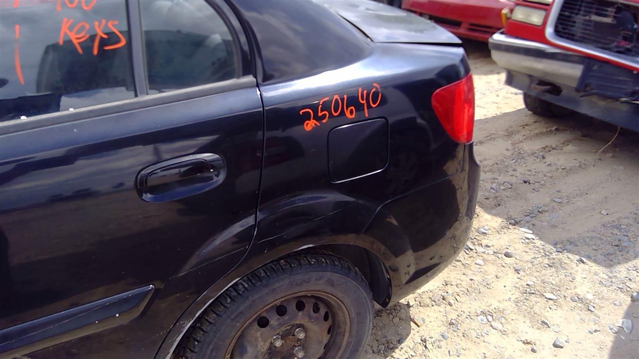 https://f005.backblazeb2.com/file/img-partshotlines-com/Inventory/SW52/Vehicle/19630_13.jpg