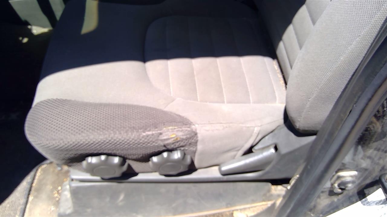 https://f005.backblazeb2.com/file/img-partshotlines-com/Inventory/SW52/Vehicle/19669_03.jpg